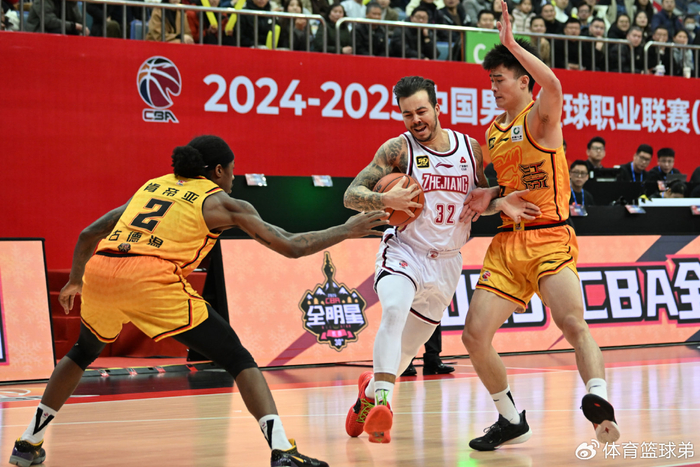 好博体育-CBA常规赛今晨再迎强敌，巴黎圣日耳曼回应争议，主帅态度——底气十足，球队文化再被提及的简单介绍