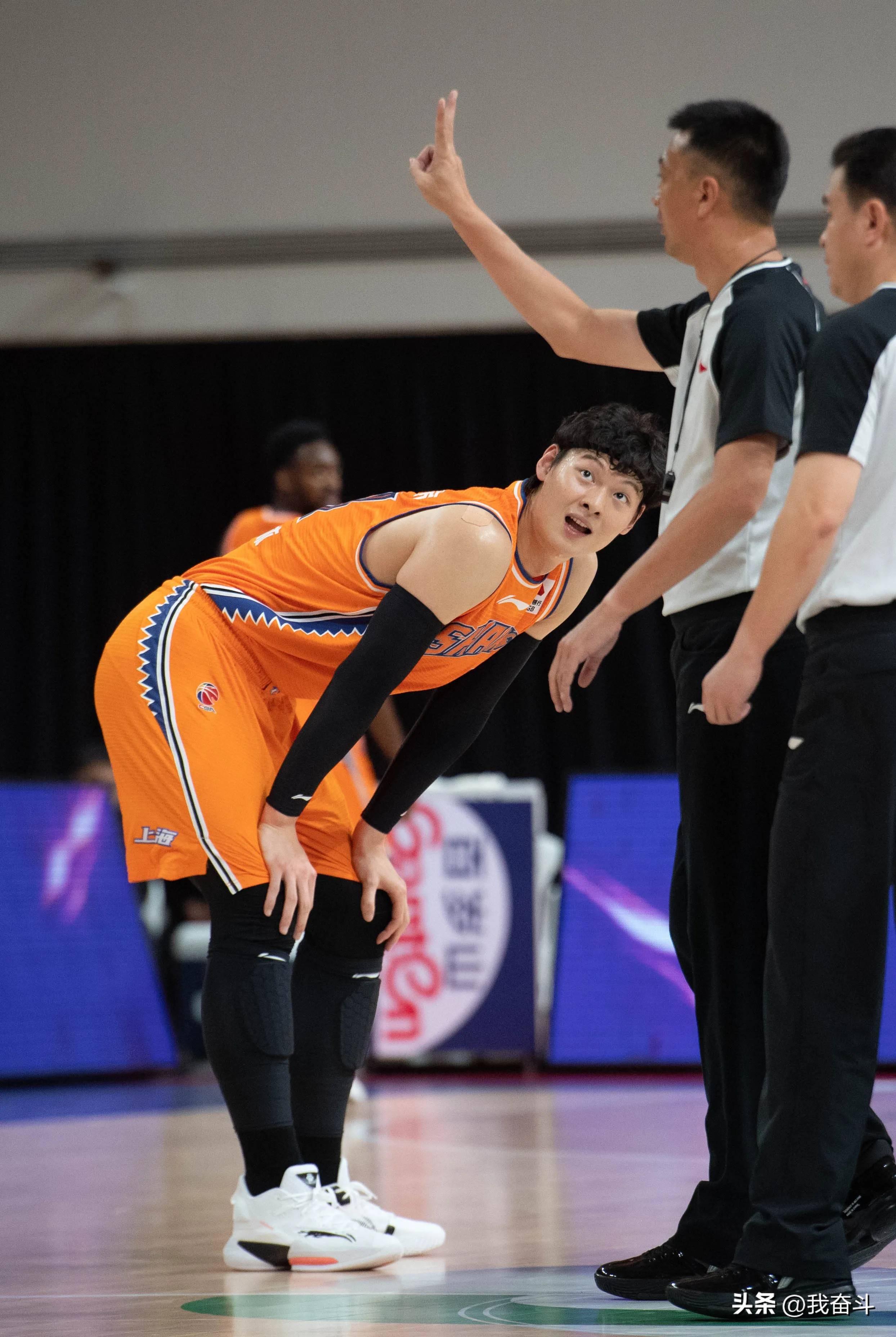 国际比赛日体能课后，上海久事单刀错失备战CBA季后赛，引发热议，更衣室氛围转暖的简单介绍